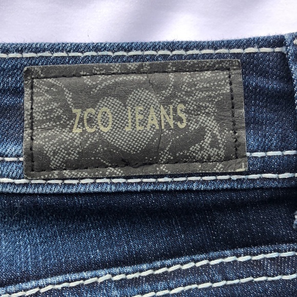 Zco Jean Shorts - Picture 6 of 6